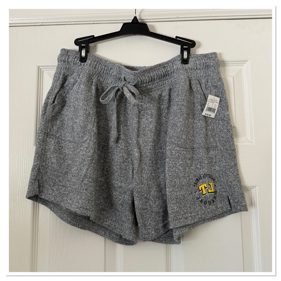 TJ Thomas Jefferson Jaguars Women’s Fleece Shorts - Picture 1 of 3